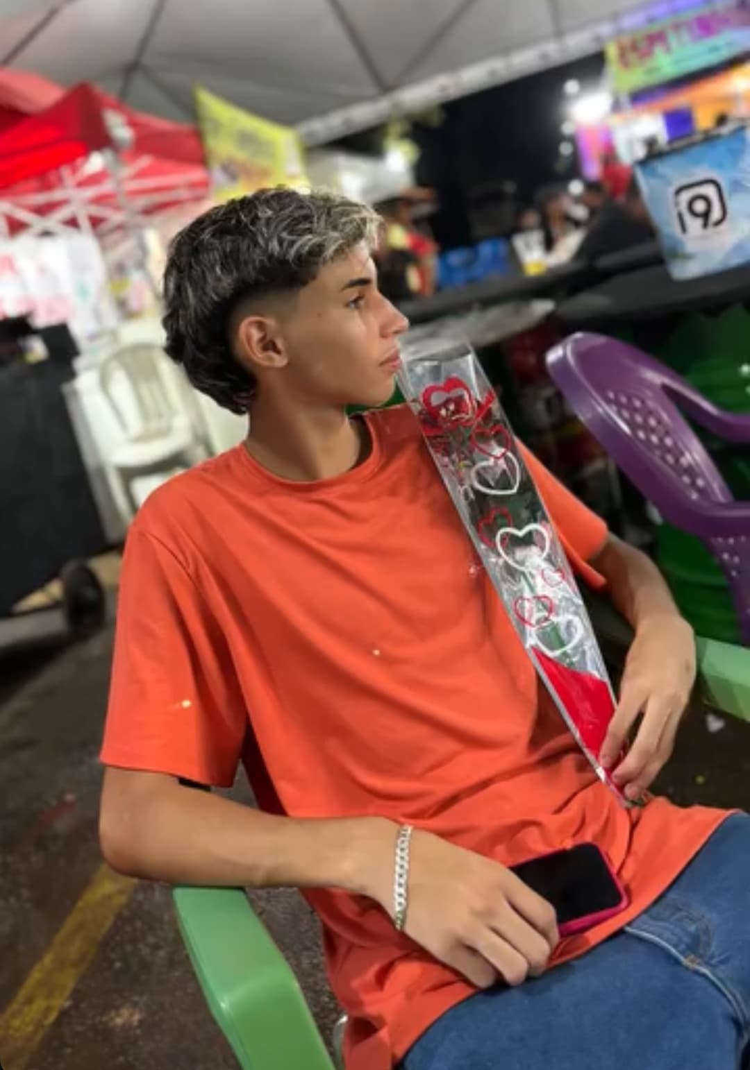 O dia que eu fui te levar a flor do nada kkk