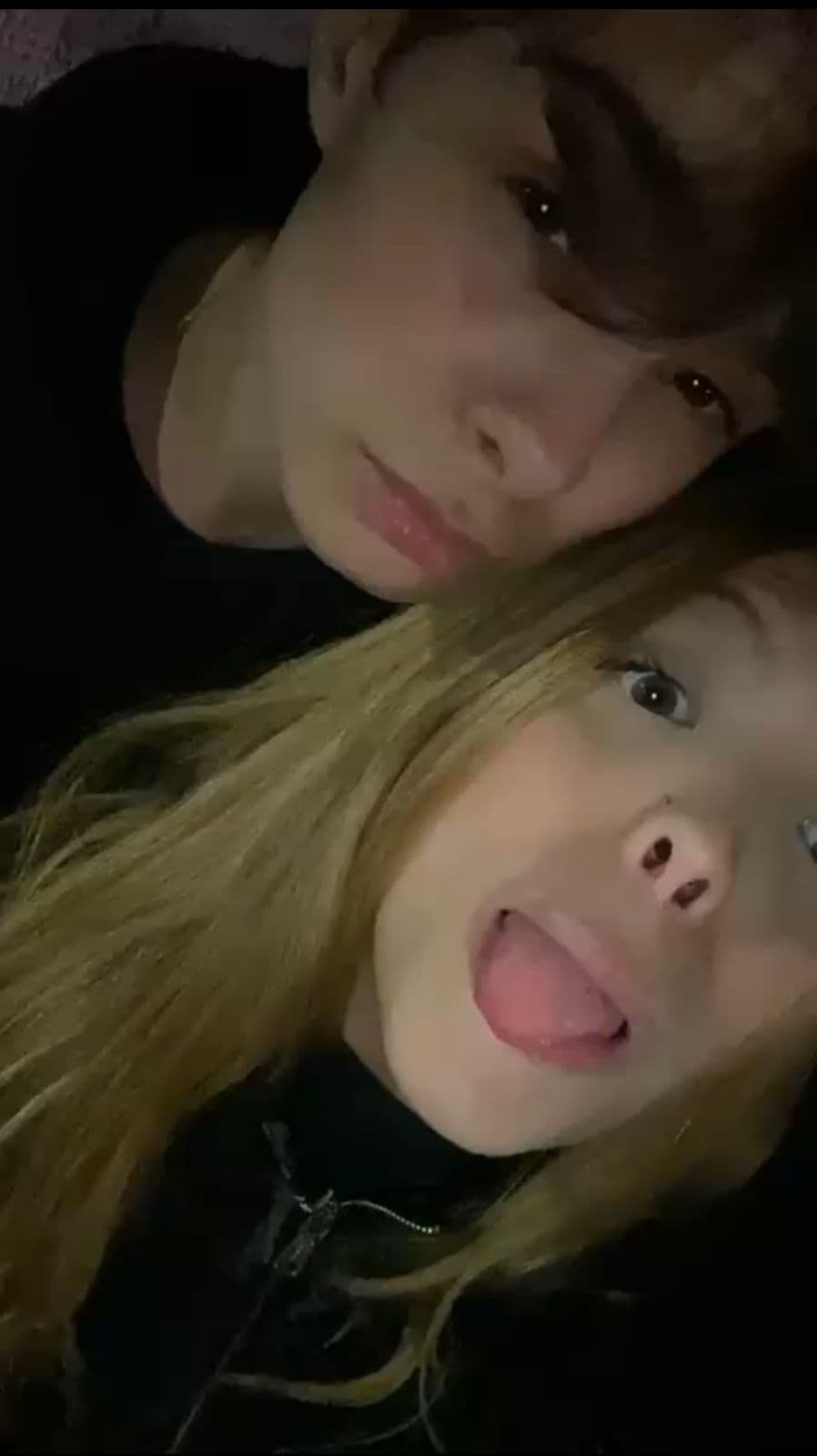 PRIMEIRA VEZ QUE CONHECI O MEU AMOR!!