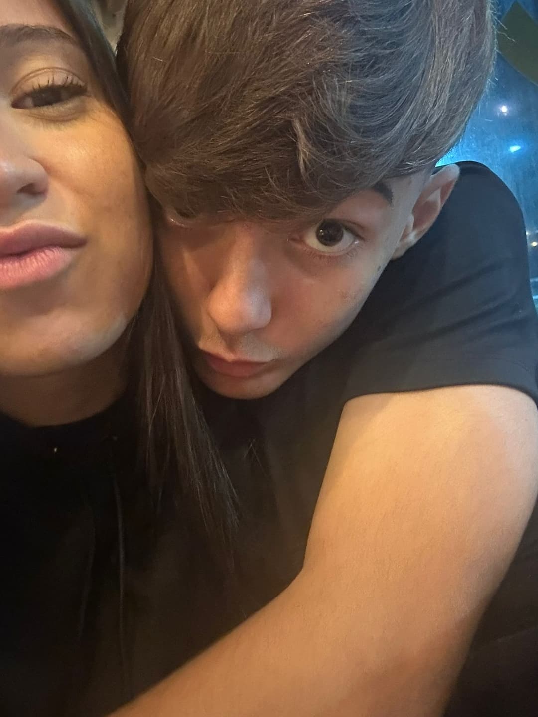 Assistindo futevolei com voce