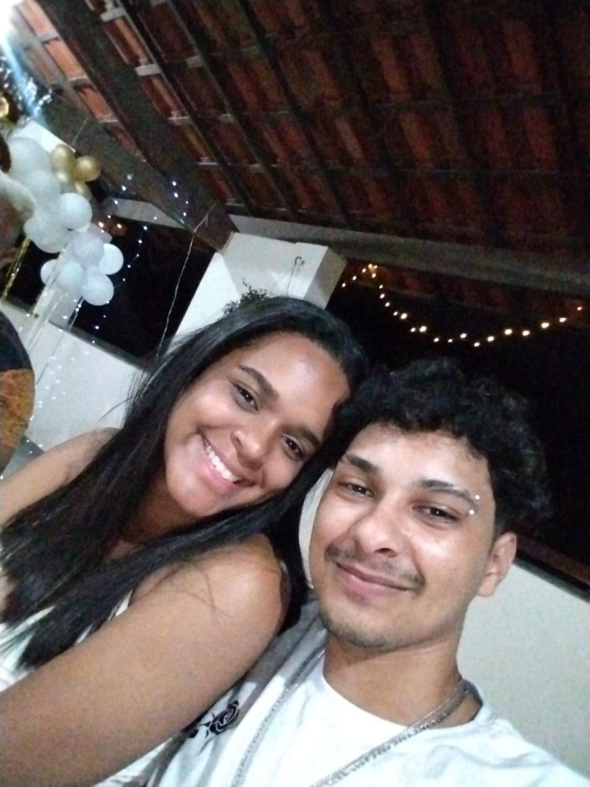 Amo seu sorriso tímido 🤍