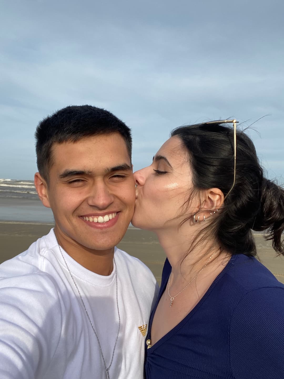 Primeira vez na praia juntos