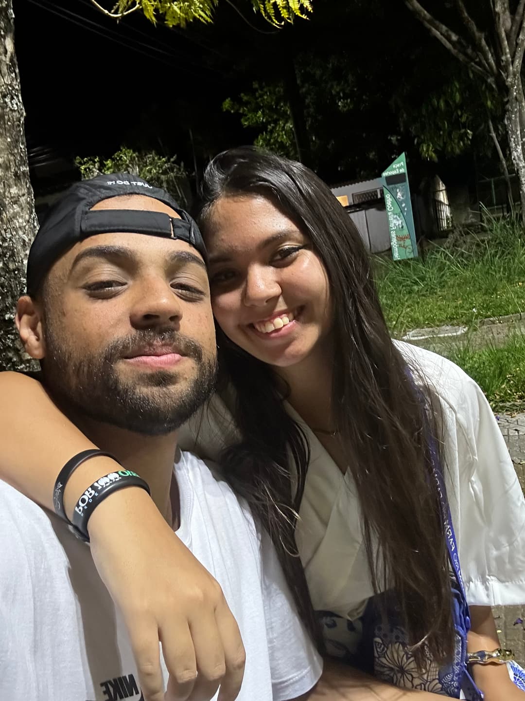 Primeiro beijo e primeira mordida no poupede