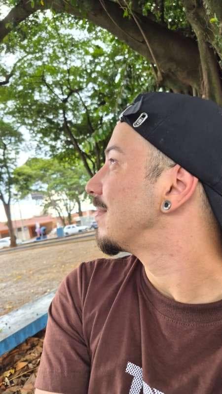 Primeiro beijo nosso.