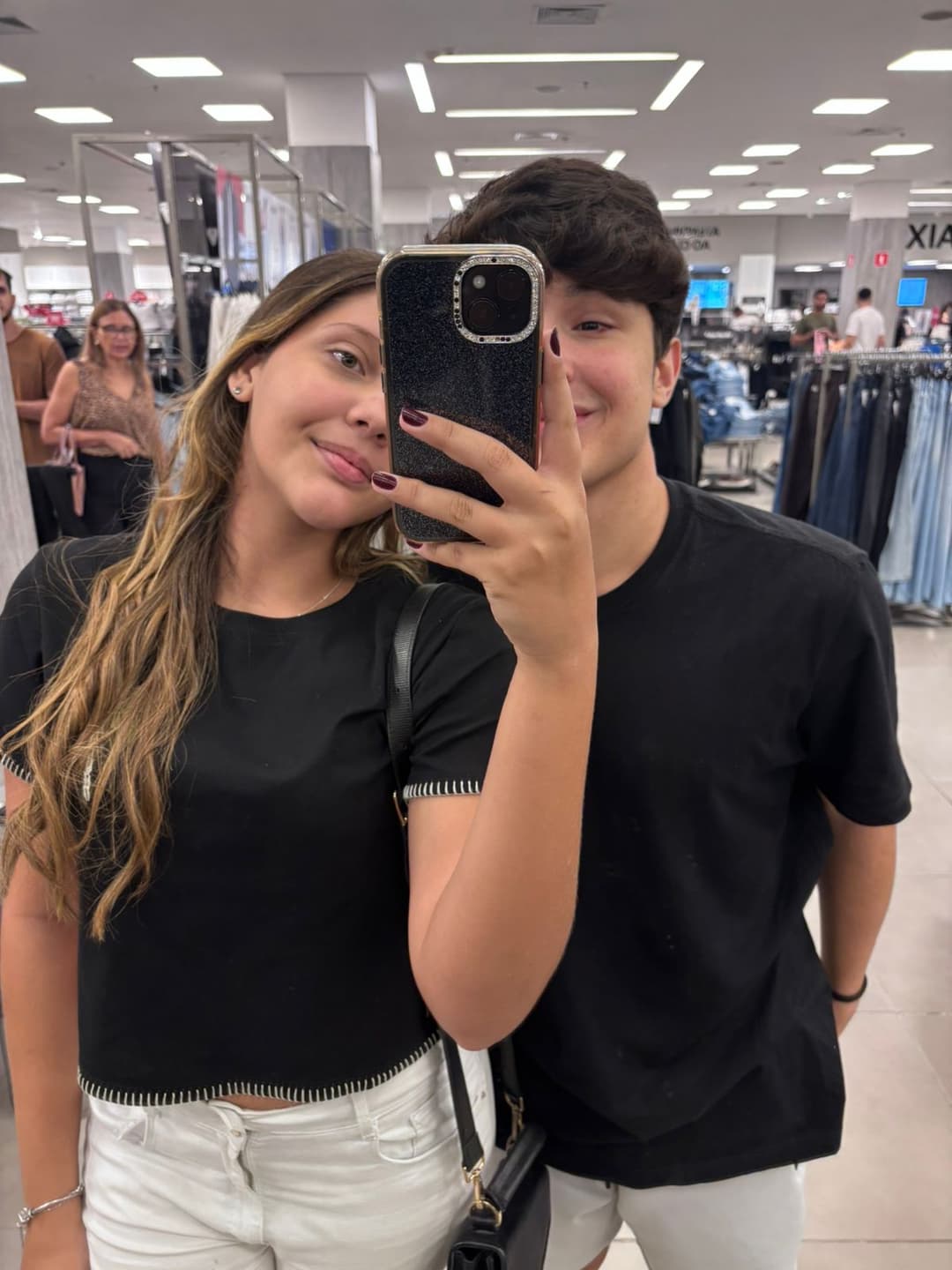 Aqui chegamos,4 MESES