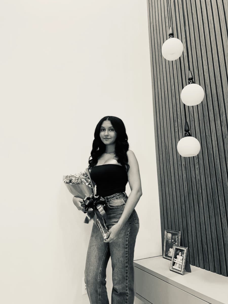 Aqui, vc está igual a Rapunzel, com brilho nos olhos de me deixar completamente loco por ti