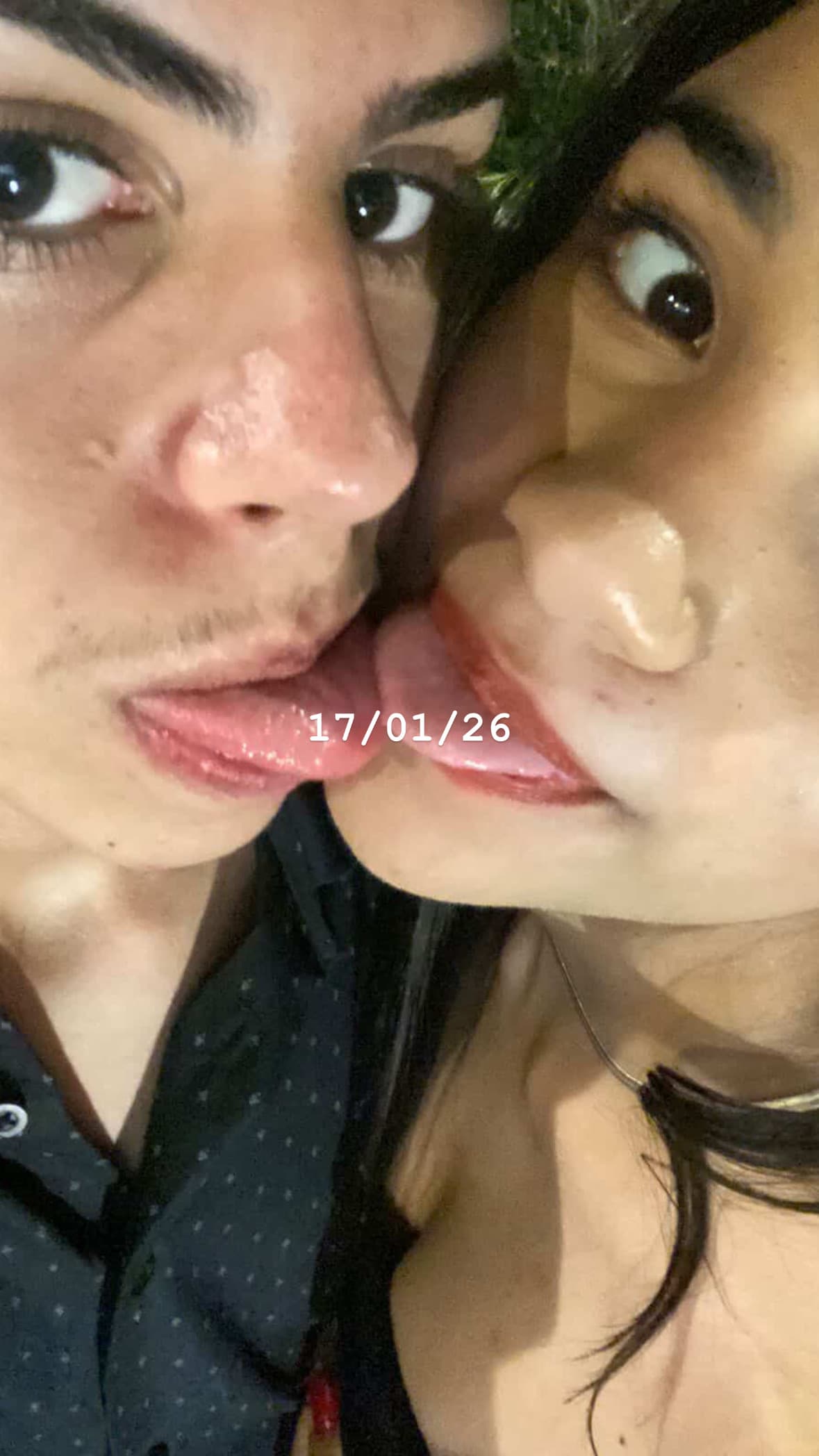 Com você, até o silêncio é confortável e o amor é constante.